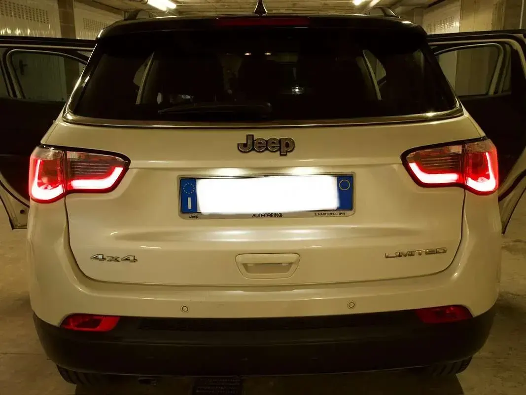 Usata Jeep Compass Limited 140 CV (102 kW) 2019 Bianco SUV