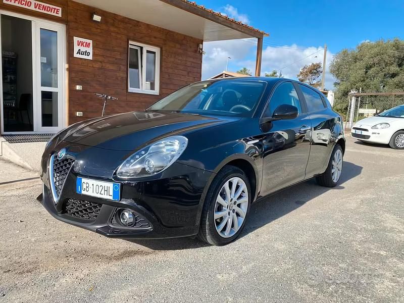 Usata Alfa Romeo Giulietta 120 CV (88 kW) 2020 Nero Utilitaria