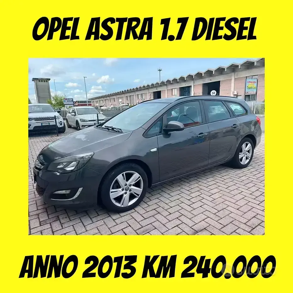 Usata Opel Astra 110 CV (80 kW) 2013 Station wagon