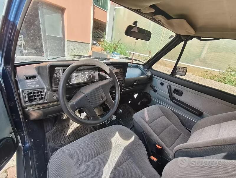 Usata VW Golf Cabriolet 73 CV (53 kW) 1992 Blu Cabrio