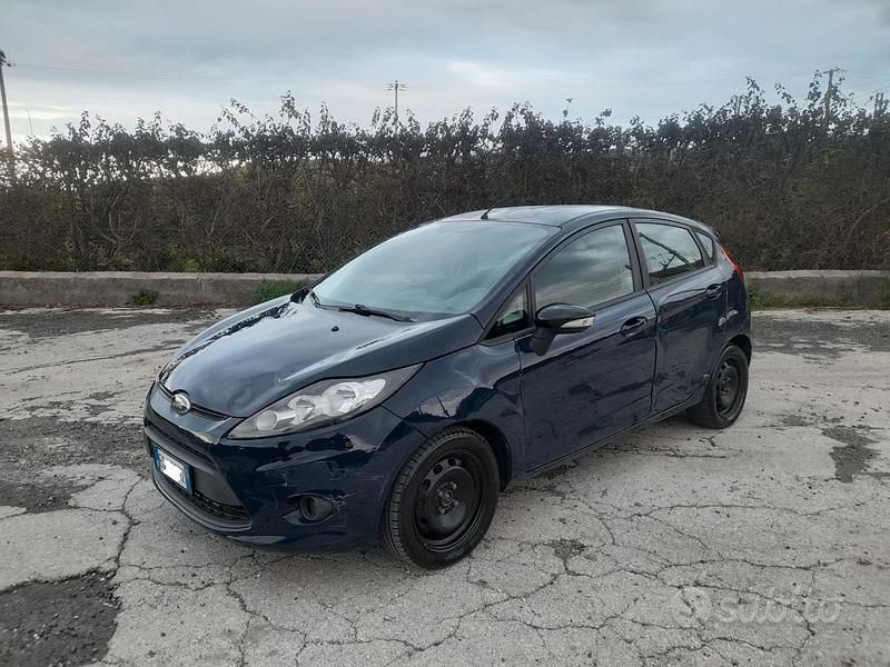 Second-hand Ford Fiesta 82 CP (60 kW) 2011 Hatchback