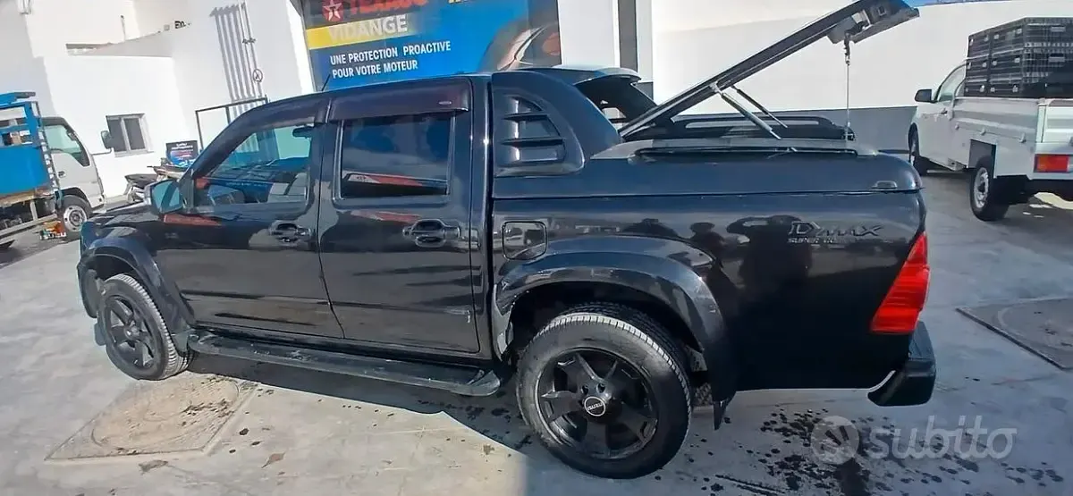 Usata Isuzu D-Max 163 CV (119 kW) 2011 Nero Pick-up