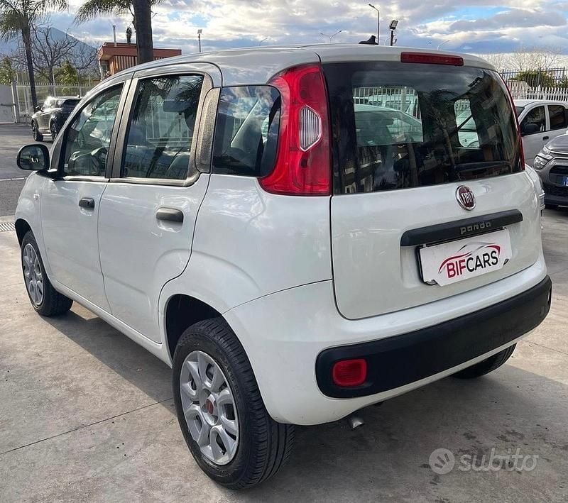 Begagnad Fiat Panda Easy 70 HK (51 kW) 2020 Vit Halvkombi