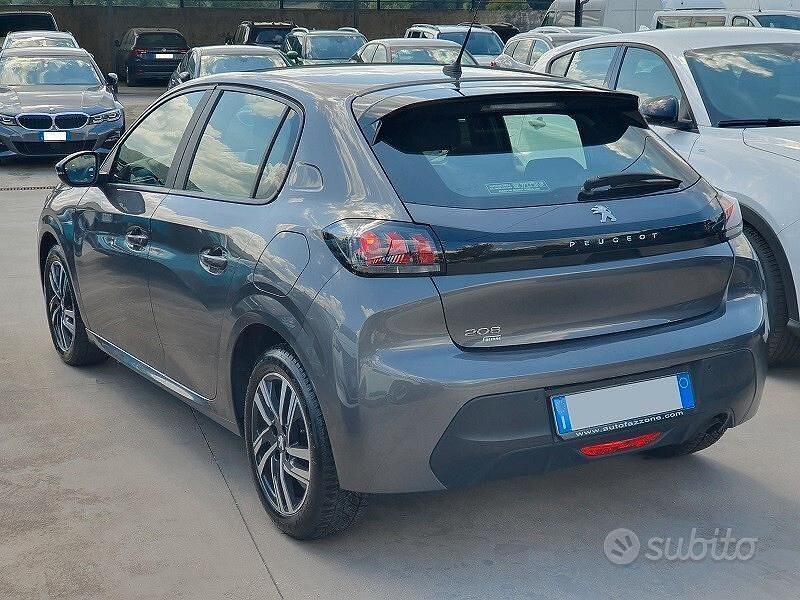 Usata Peugeot 208 S 75 CV (55 kW) 2023 Grigio Utilitaria
