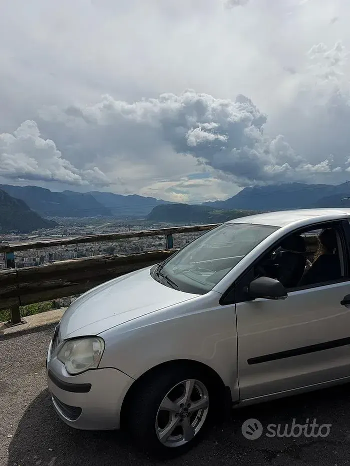 Usata VW Polo 75 CV (55 kW) 2008 Grigio Utilitaria