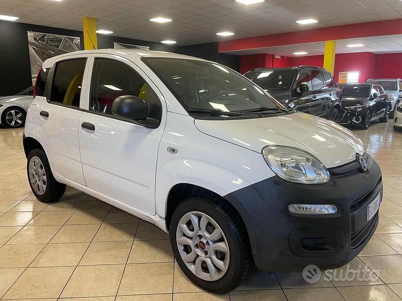 Usata Fiat Panda Pop 84 CV (61 kW) 2017 Bianco Utilitaria