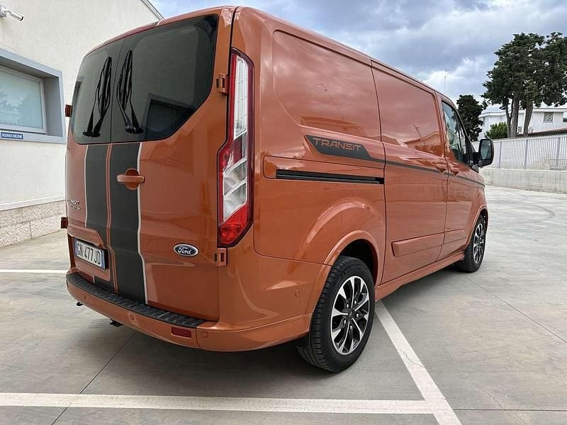 Usata Ford Transit Custom Sport 170 CV (125 kW) 2023 Arancione Furgone