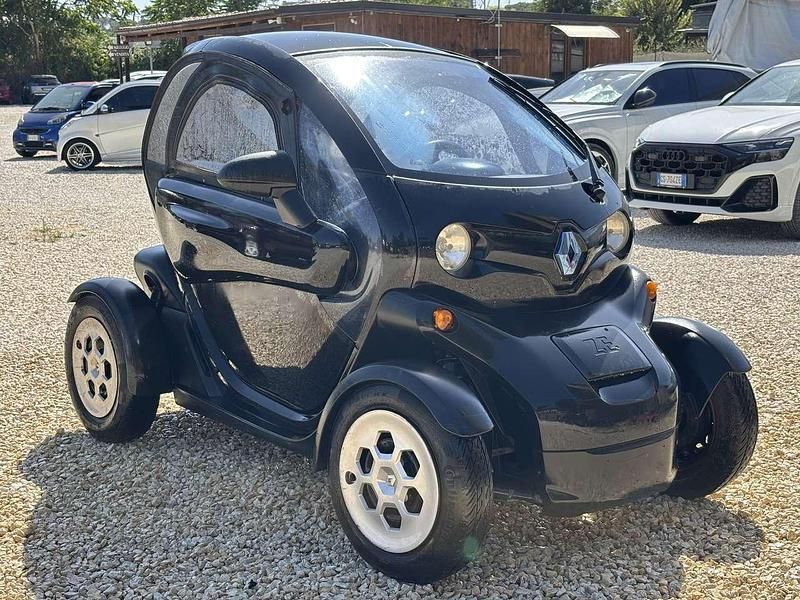 Nero Usata 2015 Renault Twizy LIMITED Due volumi | 2999 € - Immagine 1/4
