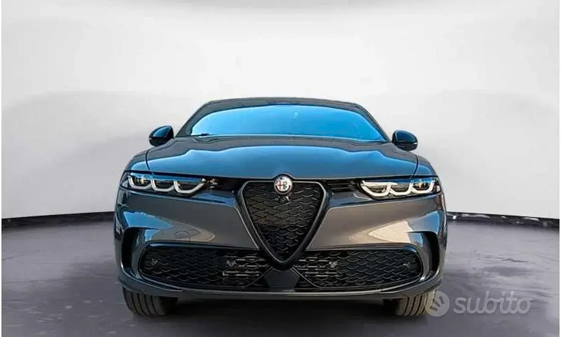 Usata Alfa Romeo Tonale Veloce 160 CV (117 kW) 2024 Grigio SUV