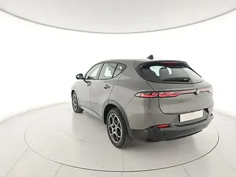 Begagnad Alfa Romeo Tonale Sprint 131 HK (96 kW) 2024 Grå SUV