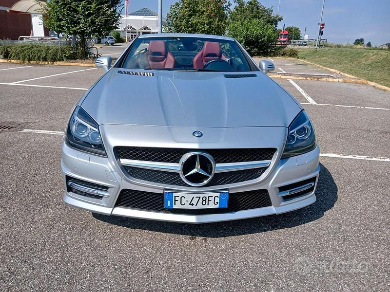 Usata Mercedes SLK300 Premium 245 CV (180 kW) 2015 Argento Cabrio