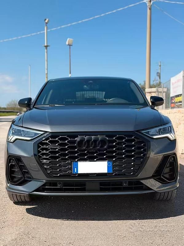 Usata Audi Q3 150 CV (110 kW) 2022 Grigio SUV