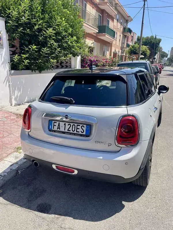 Usata Mini Cooper D Business 116 CV (85 kW) 2015 Utilitaria