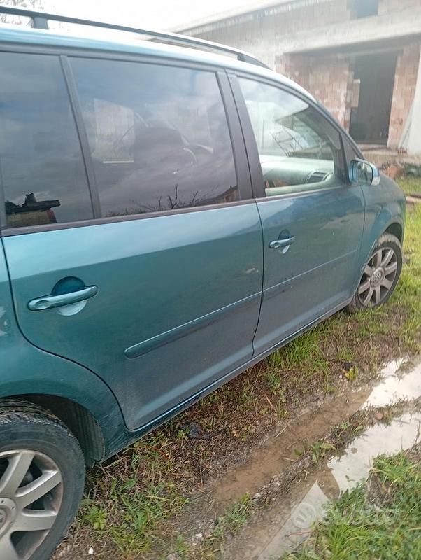 Usata VW Touran 2005 Verde Monovolume