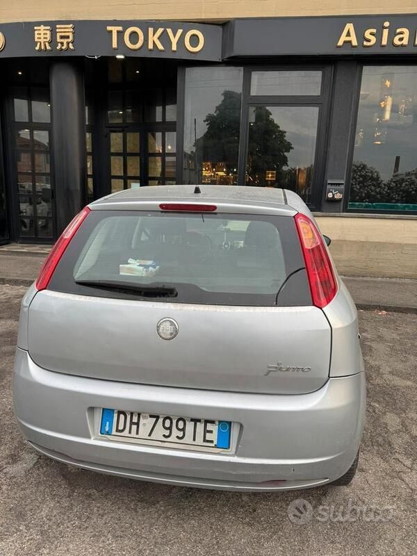 Usata Fiat Punto 2005 Grigio Utilitaria