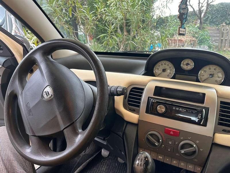 Usata Lancia Ypsilon 69 CV (50 kW) 2005 Utilitaria