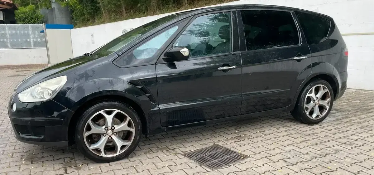 Usata Ford S-MAX Titanium 140 CV (102 kW) 2008 Monovolume
