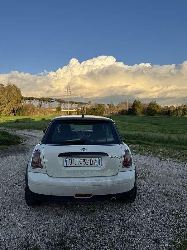 Usata Mini Cooper D 109 CV (80 kW) 2007 Utilitaria