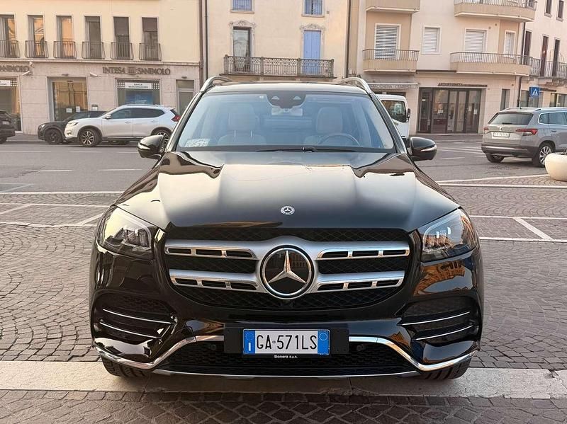 Usata Mercedes GLS400 330 CV (242 kW) 2020 Schwarz  unilack SUV