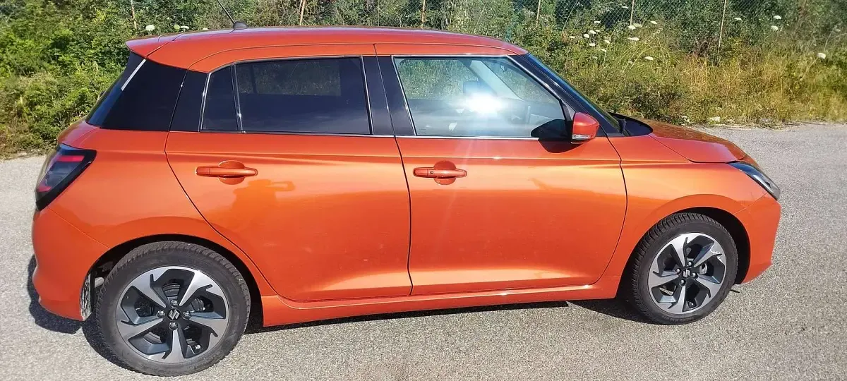 Usata Suzuki Swift 82 CV (60 kW) 2025 Arancione Utilitaria