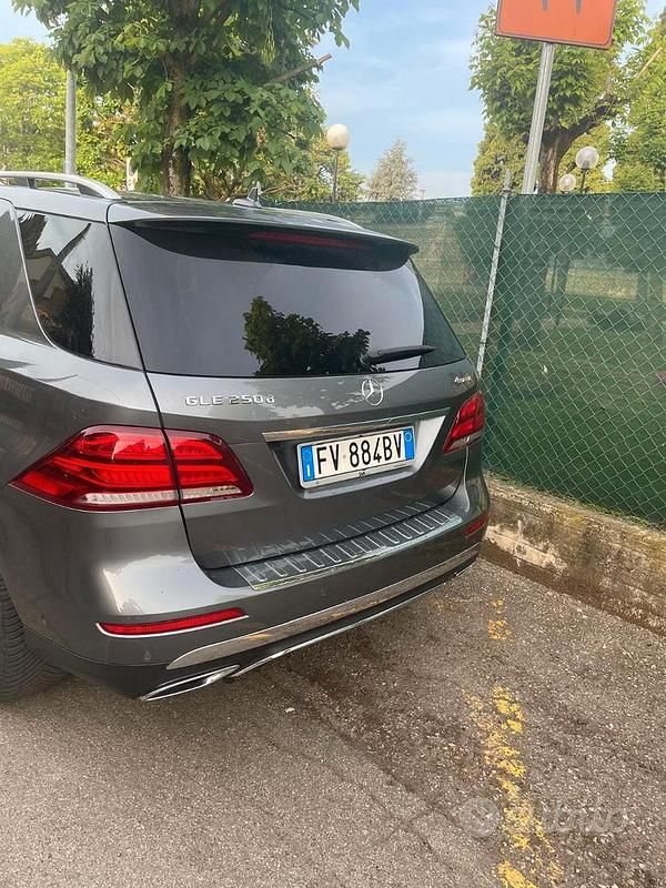 Usata Mercedes GLE250 Premium Plus 204 CV (150 kW) 2019 Grigio SUV