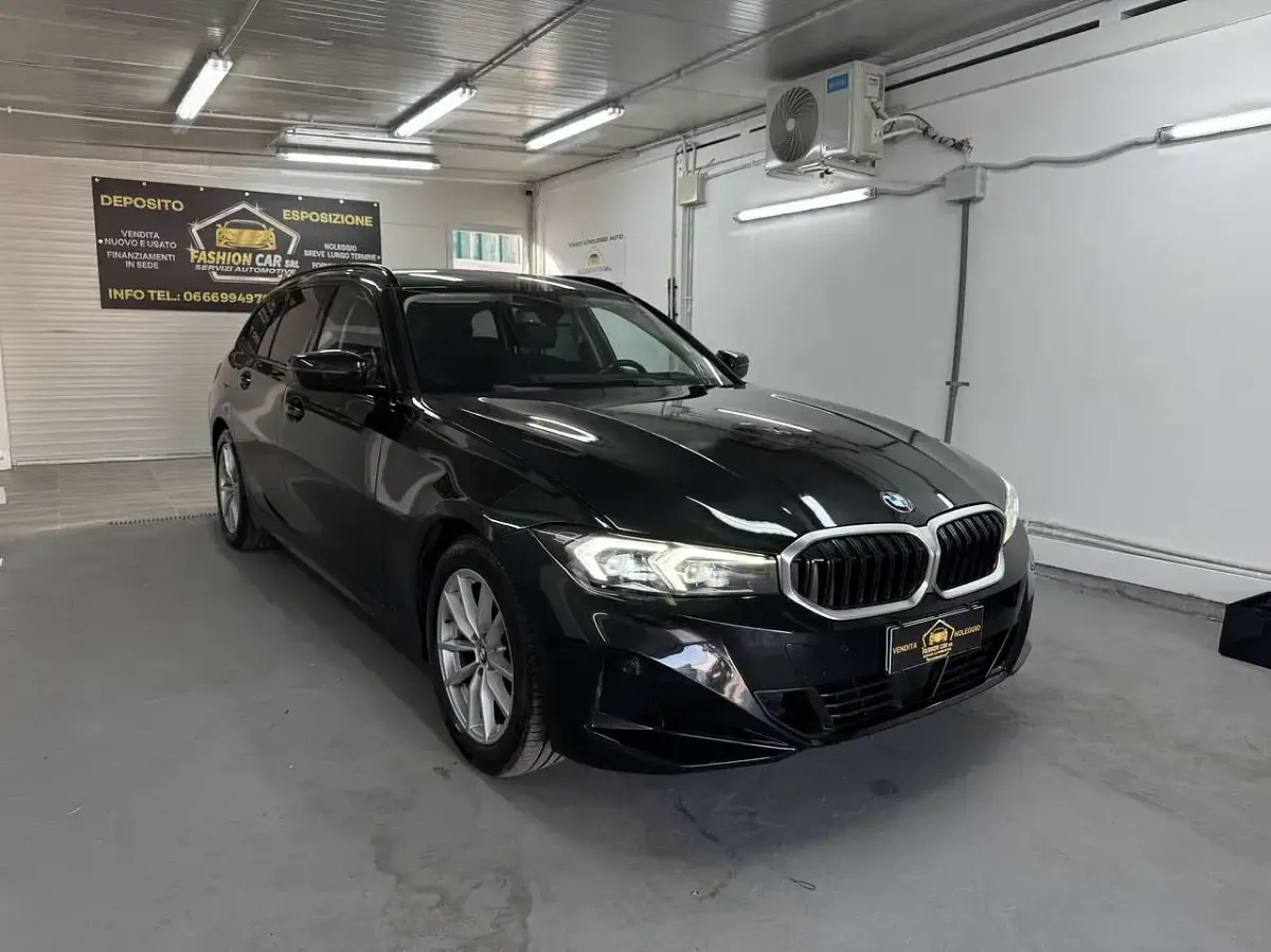 Usata BMW 316 122 CV (89 kW) 2023 Black moon Station wagon
