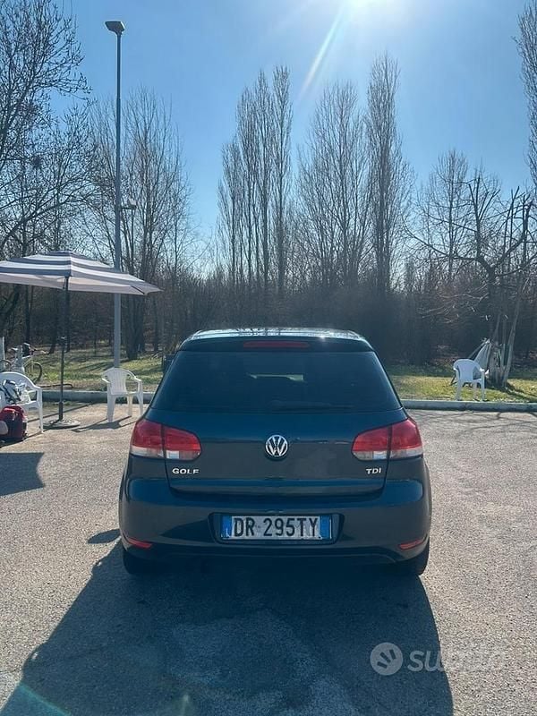 Usata VW Golf VI 140 CV (102 kW) 2008 Blu Utilitaria