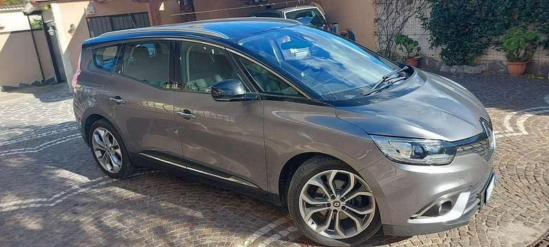 Usata Renault Grand Scénic IV 110 CV (80 kW) 2018 Grigio Monovolume