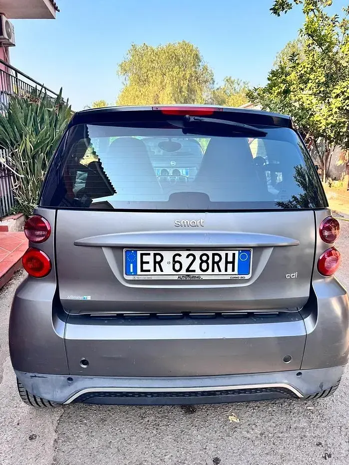 Usata Smart ForTwo Coupé 41 CV (30 kW) 2013 Grigio Coupé