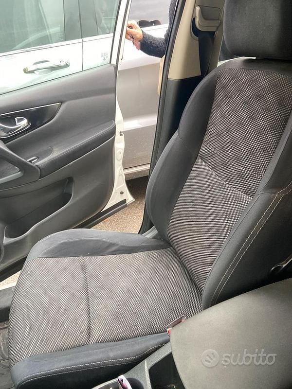 Usata Nissan Qashqai 110 CV (80 kW) 2015 Bianco SUV