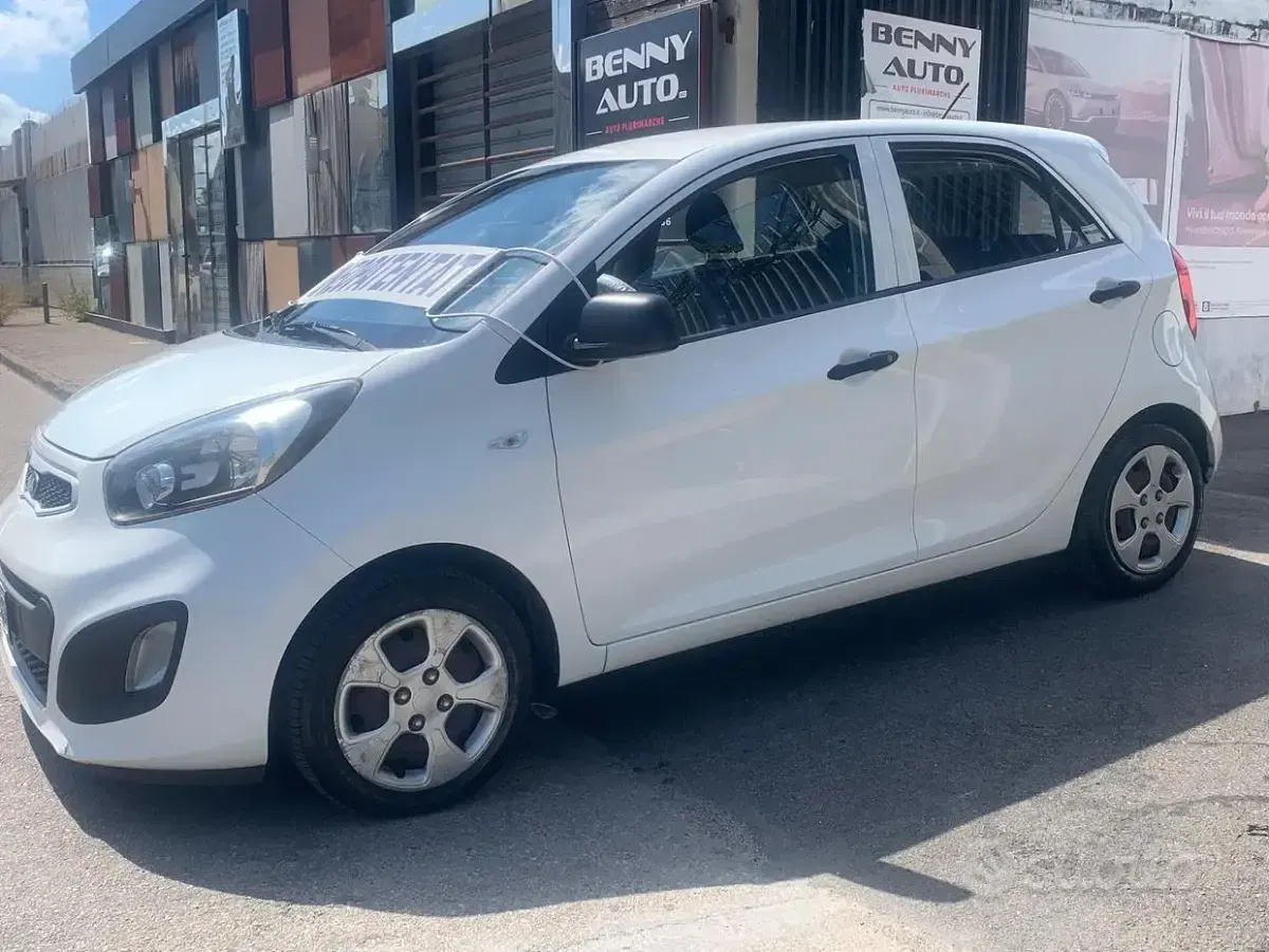 Usata Kia Picanto 68 CV (50 kW) 2013 Bianco Utilitaria