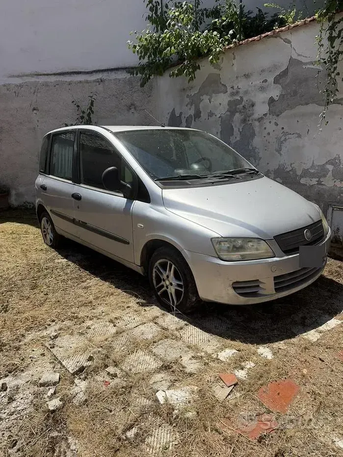 Usata Fiat Multipla 103 CV (75 kW) 2008 Grigio Monovolume