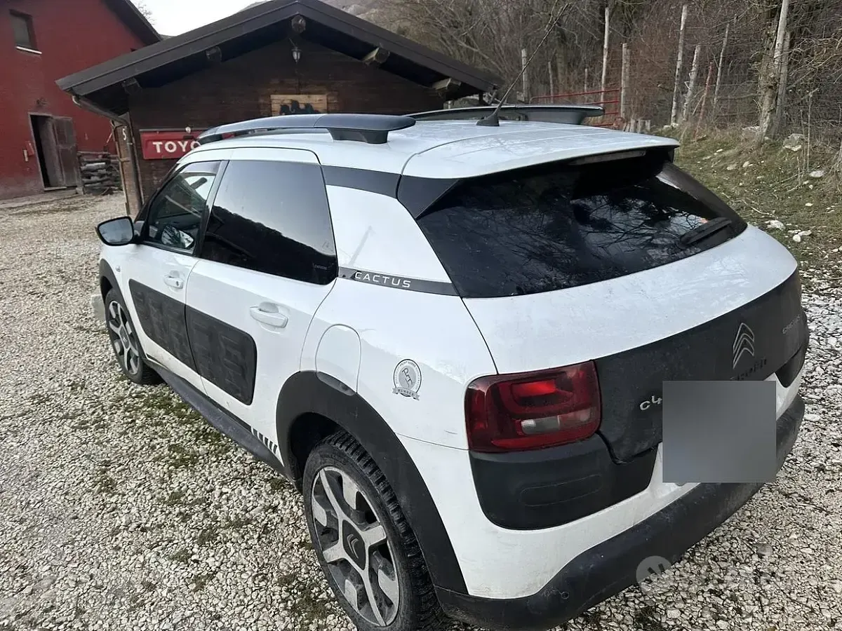 Usata Citroën C4 Cactus 82 CV (60 kW) 2017 Bianco Utilitaria