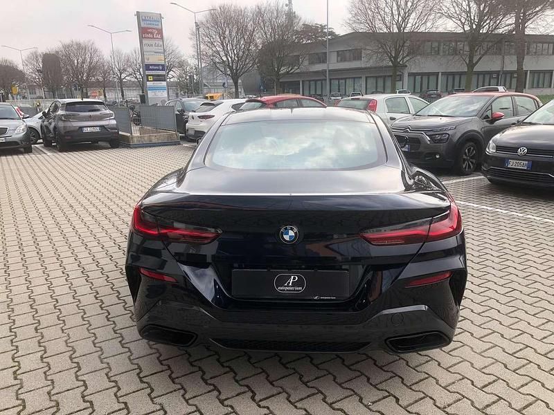 Usata BMW 840 Coupé M Sport 320 CV (235 kW) 2021 Blu tanzanite Coupé