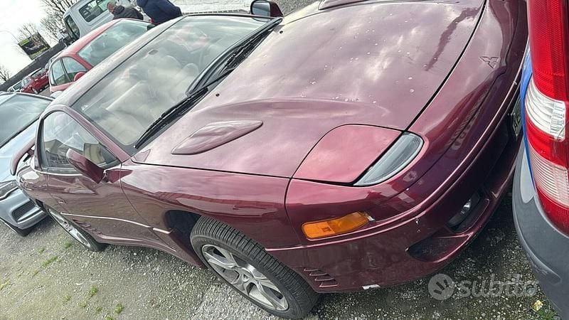 Usata Mitsubishi Space Wagon 100 CV (73 kW) 1991 Rosso Monovolume