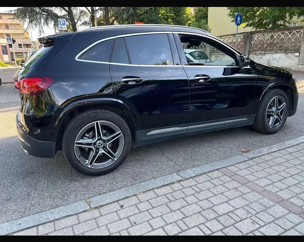 Usata Mercedes GLA200 AMG line 150 CV (110 kW) 2024 SUV