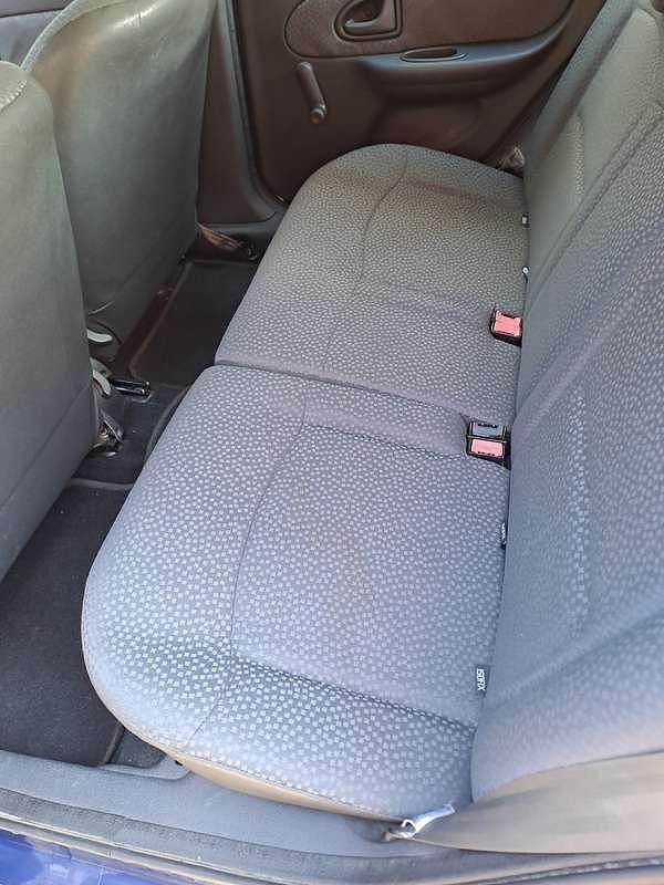 Usata Renault Clio II 58 CV (42 kW) 2009 Blu/azzurro Berlina