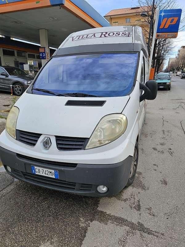 Usata Renault Trafic 116 CV (85 kW) 2007 Bianco Monovolume