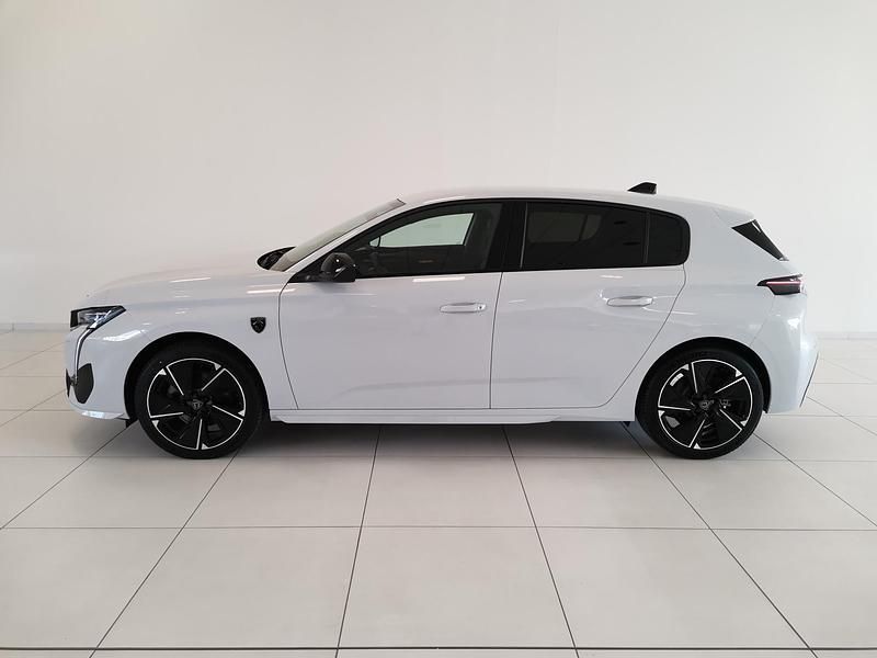 Usata Peugeot e-308 114 kW (156 CV) 2024 Bianco okenite Utilitaria