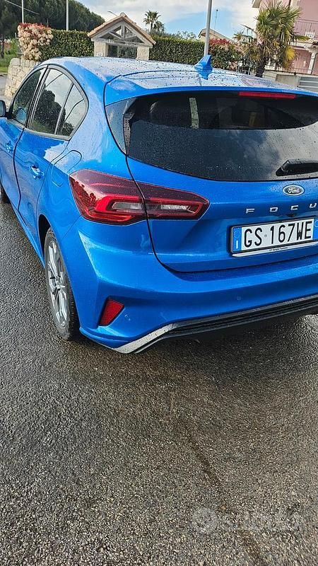 Usata Ford Focus ST-Line 125 CV (91 kW) 2024 Blu Berlina