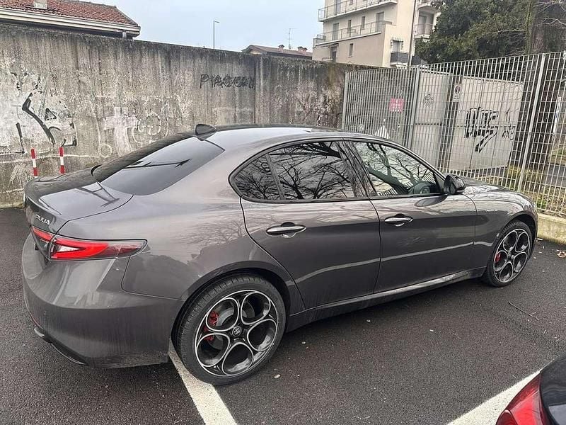 Nuova Alfa Romeo Giulia Veloce 280 CV (205 kW) 2025 Berlina
