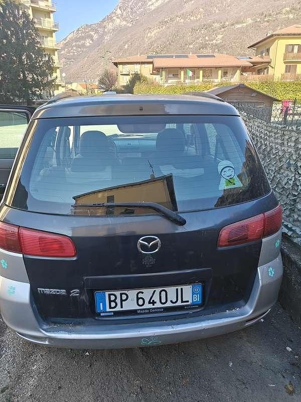 Usata Mazda 2 68 CV (50 kW) 2003 Argento Monovolume