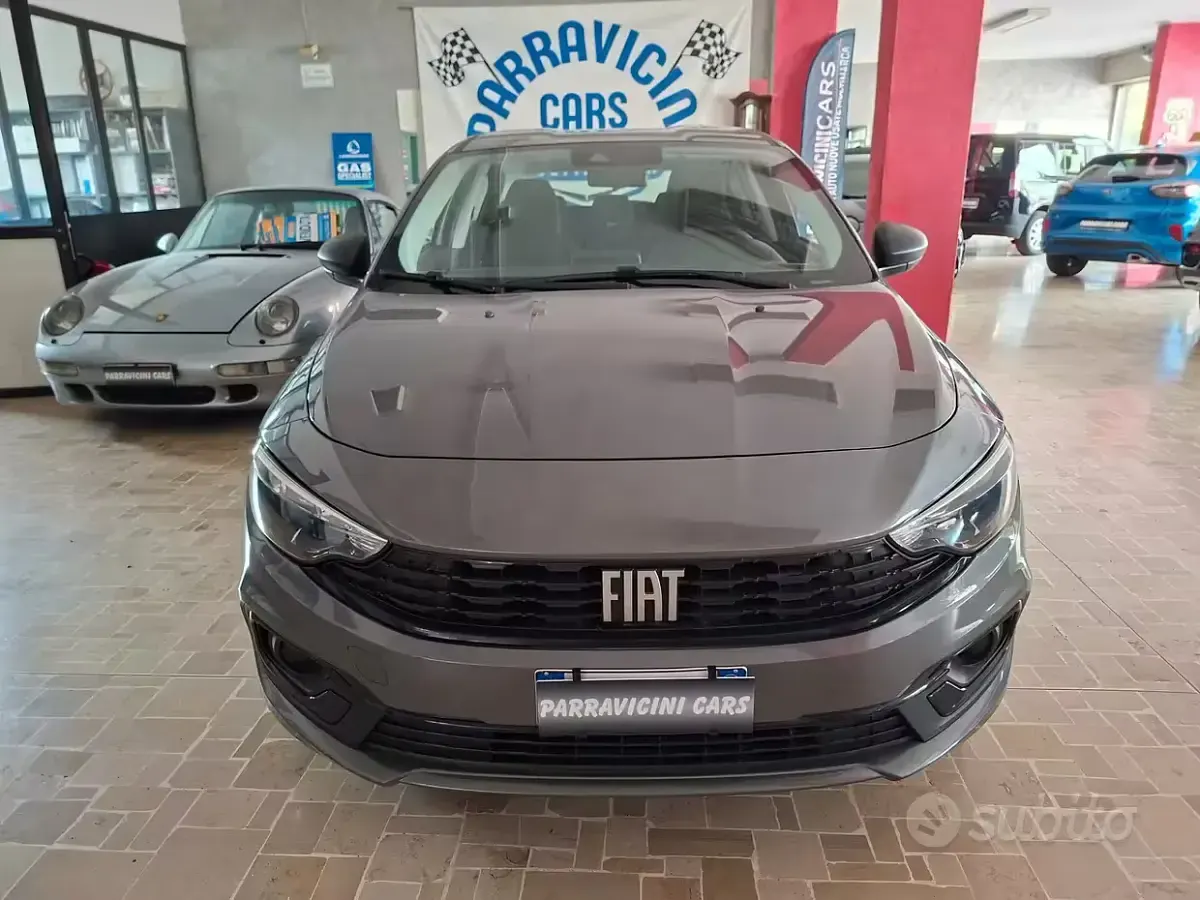 Usata Fiat Tipo 100 CV (73 kW) 2023 Grigio Berlina