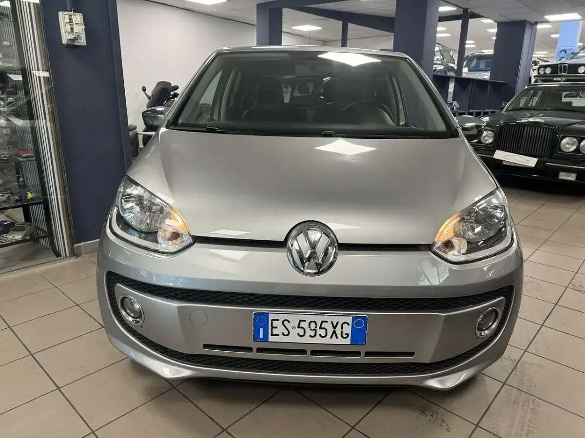 Usata VW up! Highline 75 CV (55 kW) 2013 Grigio Utilitaria