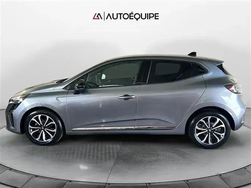 Usata Renault Clio Techno 2025 Grigio scuro Utilitaria