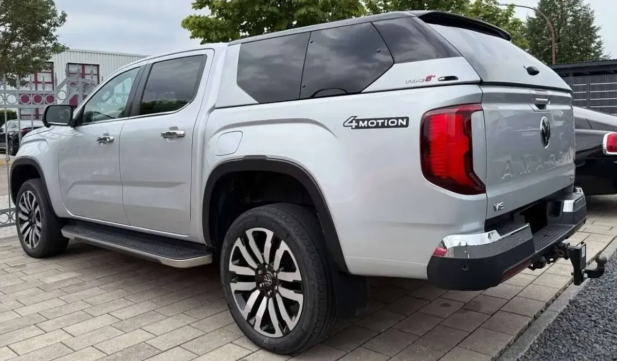 Usata VW Amarok Aventura 241 CV (177 kW) 2023 Argento Pick-up
