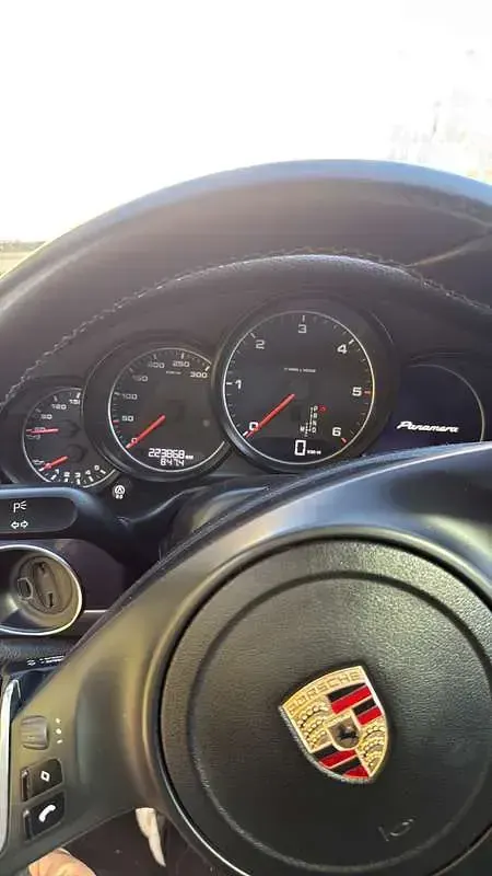 Usata Porsche Panamera 250 CV (183 kW) 2012 Utilitaria