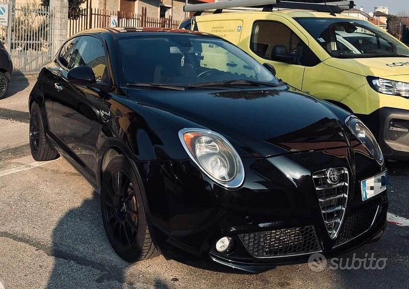 Nero Usata 2015 Alfa Romeo MiTo Due volumi | 4490 € (Ottimo prezzo) - Immagine 1/4