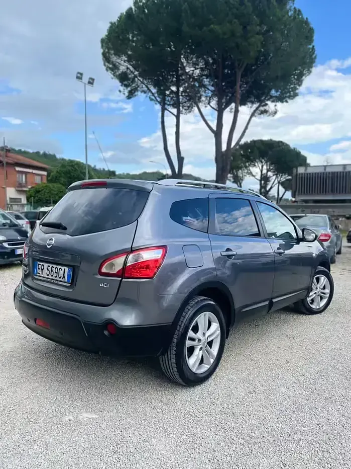 Usata Nissan Qashqai 110 CV (80 kW) 2014 Grigio SUV