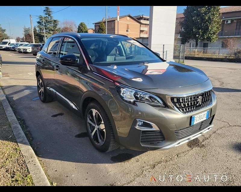 Usata Peugeot 3008 Allure 119 CV (87 kW) 2017 Verde SUV